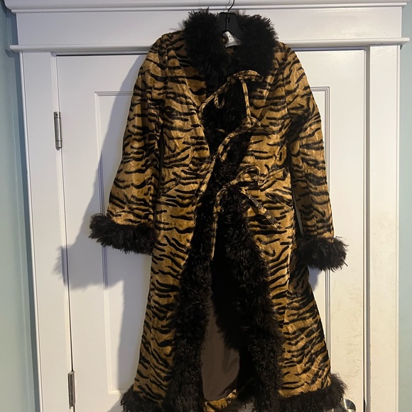 Charlotte Simone Maddie Coat - Sz. L- NWT- Limited Edition 🐅🐅🐅🐅 - Picture 6 of 12